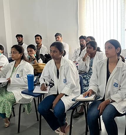 SEART students attending an embryology class